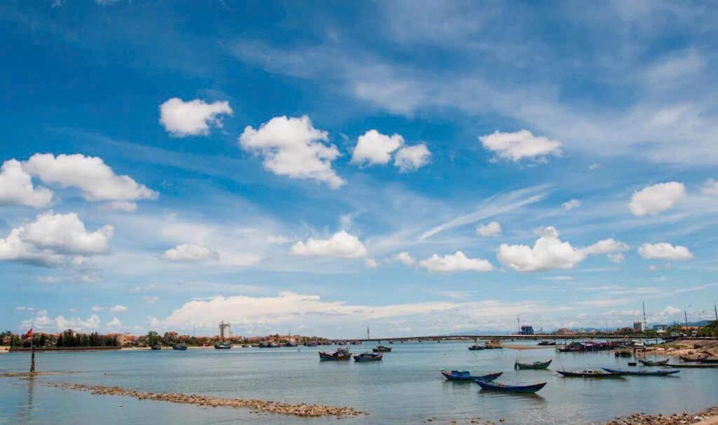 Anh Linh 2 Hotel Ðồng Hới Buitenkant foto